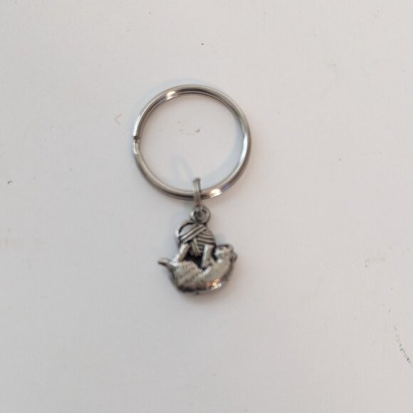 Silver Tone Playing Cat Yarn Ball Keychain Kitty Kitten - Picture 4 of 6